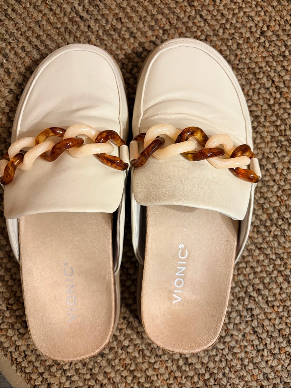 Vionic Cream Leather Chain-Accent Mule Slides - Picture 4 of 4